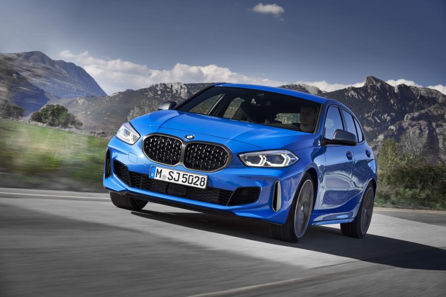  BMW M135i xDrive (F40) 2019 года  (WW) (фото 16 из 189)